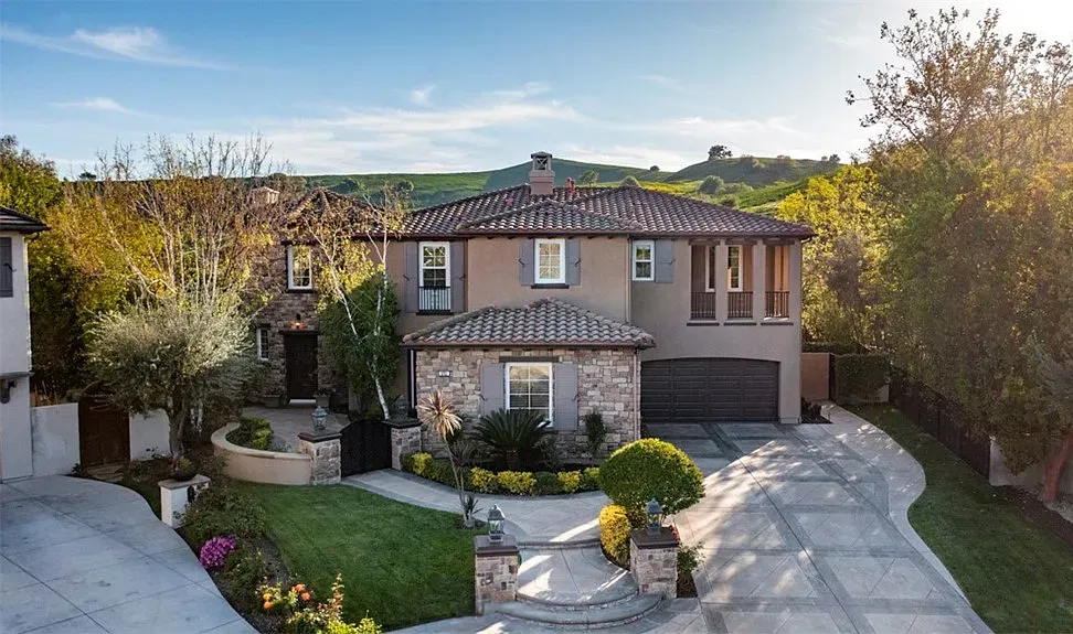 5701 Calas Court, Calabasas_01