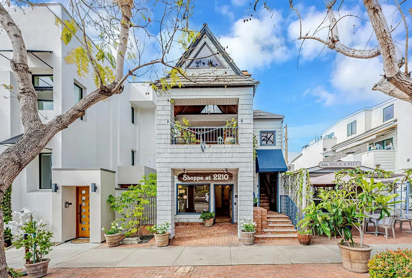 2210 Avenida De La Playa, La Jolla_01
