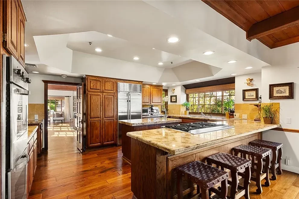 9 Maverick Lane, Bell Canyon_03