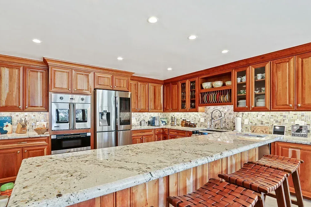 9560 Sunland Blvd, Sunland_03