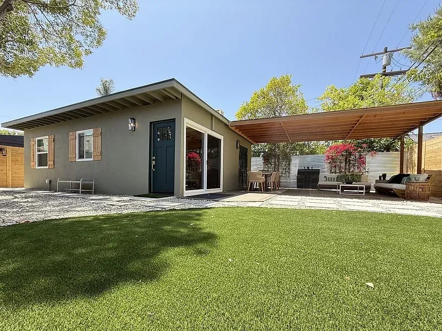 3223 Hollydale Drive, Unit 3223, Los Angeles_01