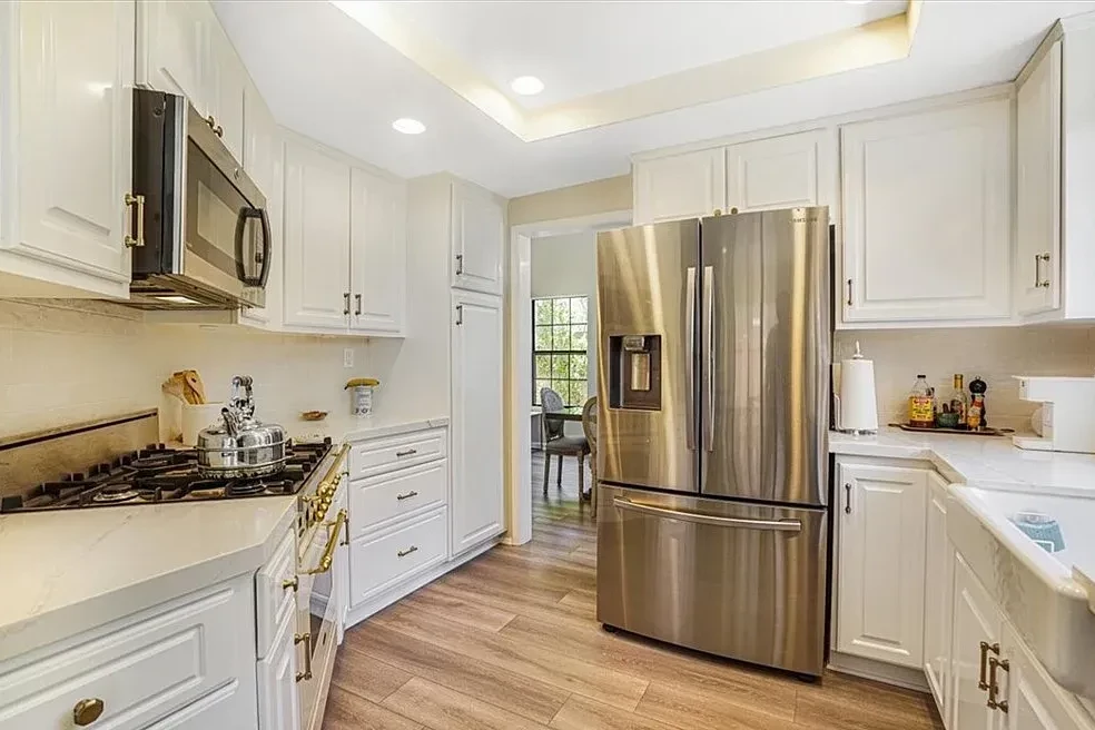 3931 Cottonwood Grove Trail, Calabasas_03