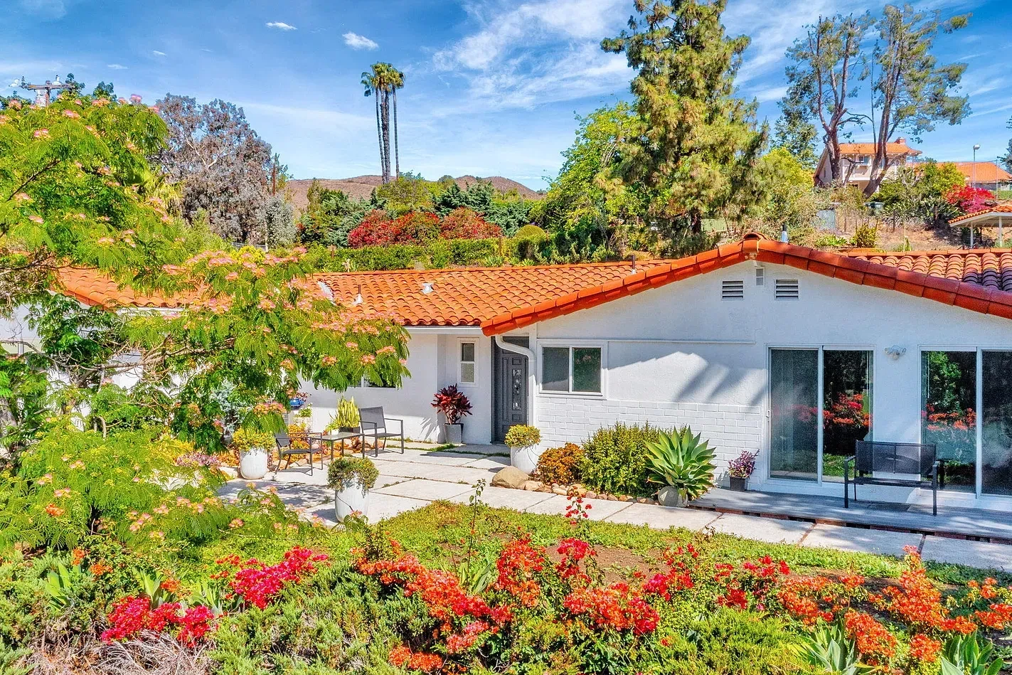 75 Vista Lago Drive, Simi Valley_01