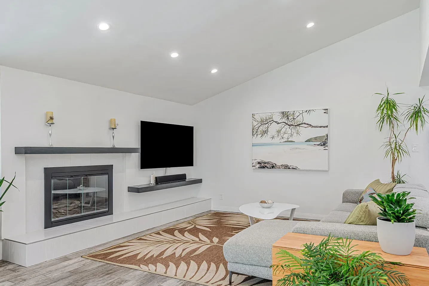 75 Vista Lago Drive, Simi Valley_02