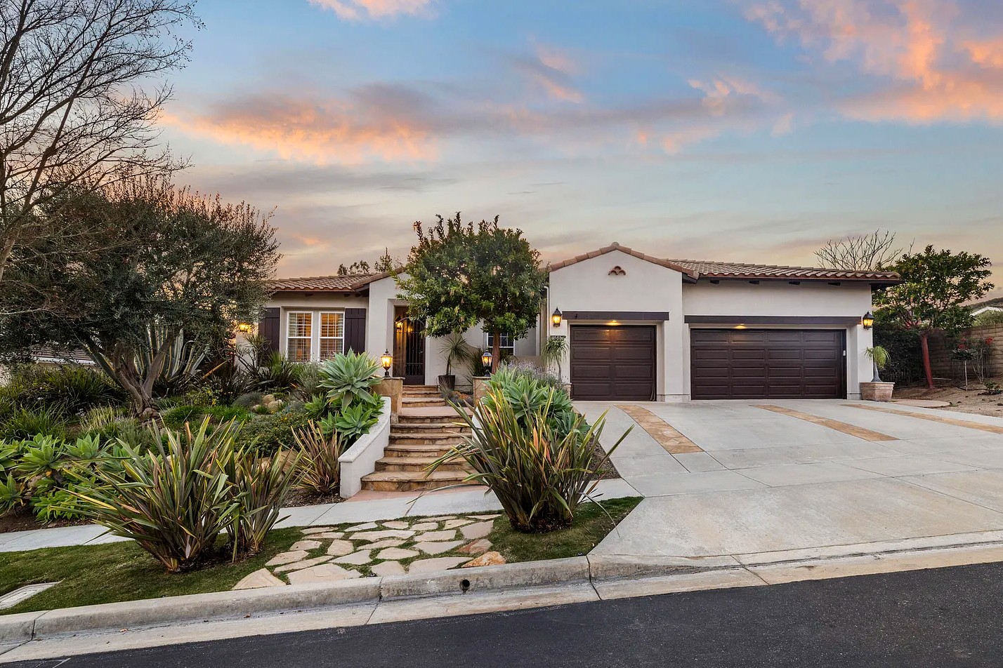1067 Via Carillo, Newbury Park