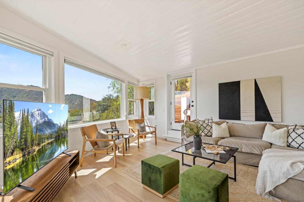 2016 Mount Prospect Dr. Topanga_02