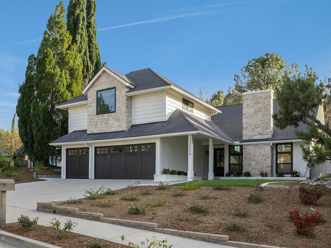 22534 Malden Street, West Hills_01