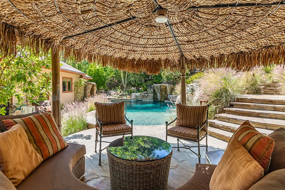 1064 Meadows End Drive, Calabasas_04