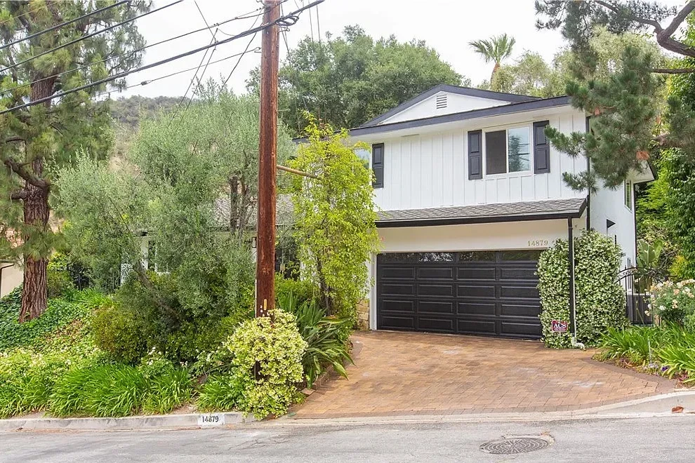 14879 Jadestone Drive, Sherman Oaks_01