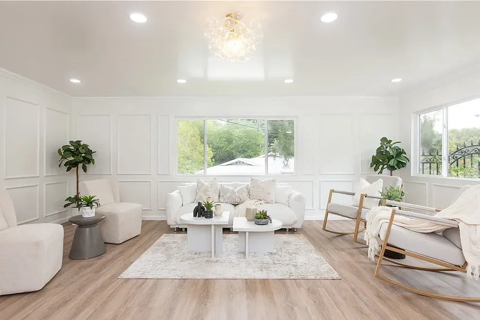 14879 Jadestone Drive, Sherman Oaks_02