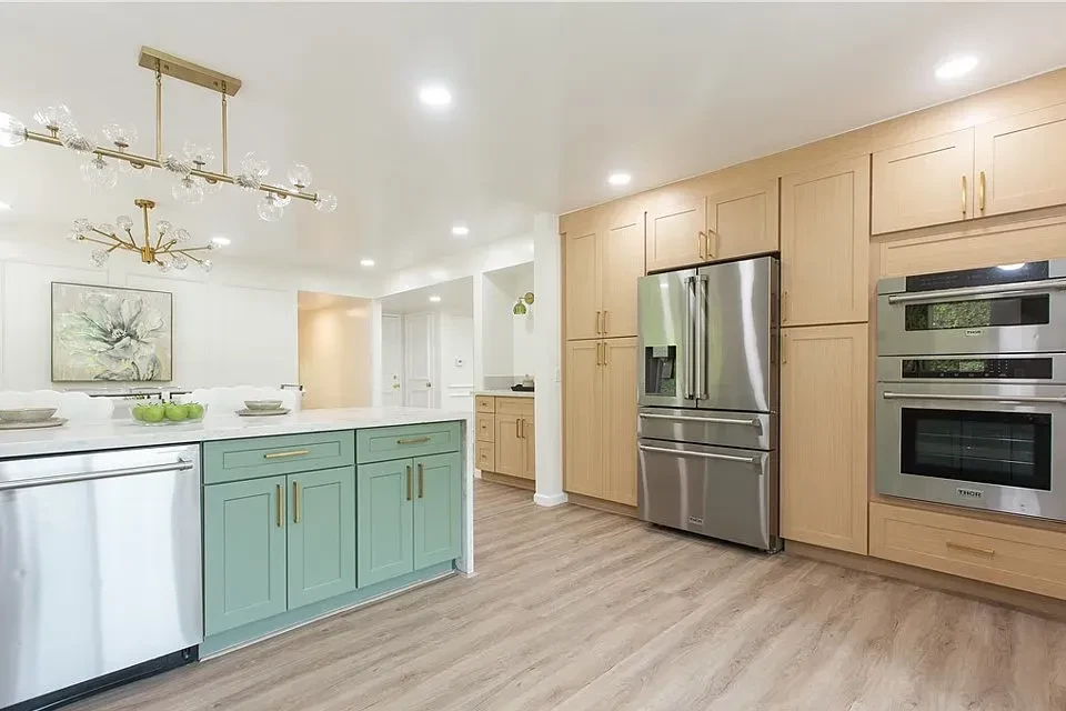 14879 Jadestone Drive, Sherman Oaks_03