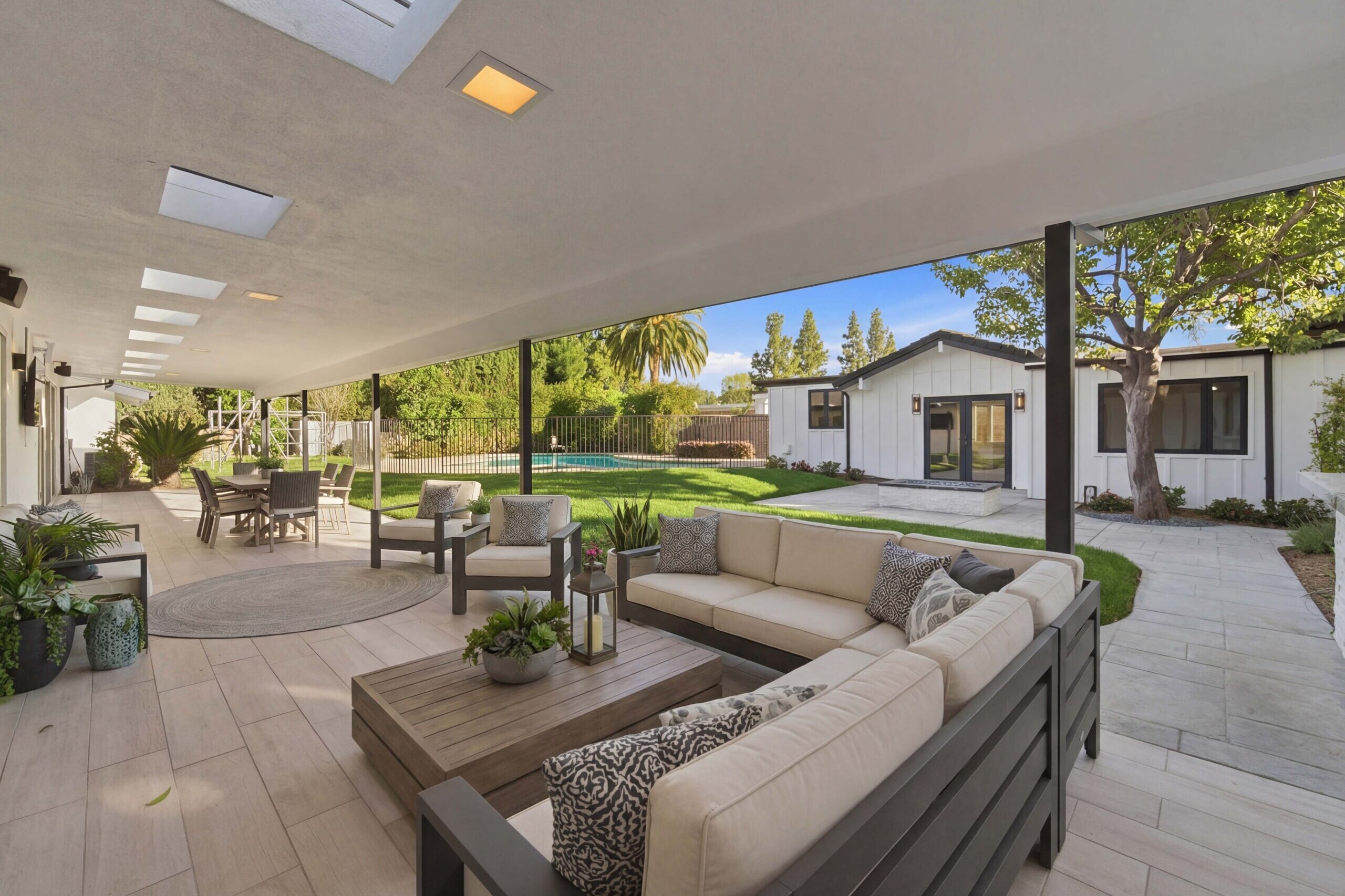 19510 Merridy Street, Northridge_11