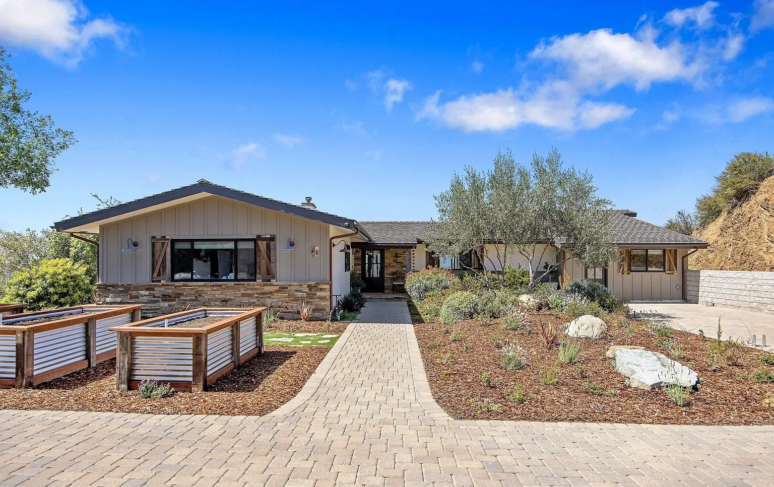 20 La Cam Road, Newbury Park_01