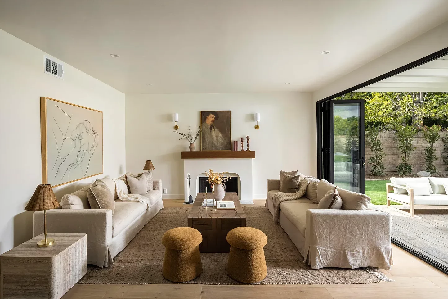 24005 Clarington Drive, West Hills_02