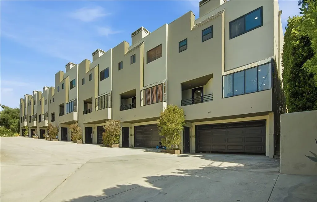 3023 Berkeley Ave. Unit 1, Los Angeles