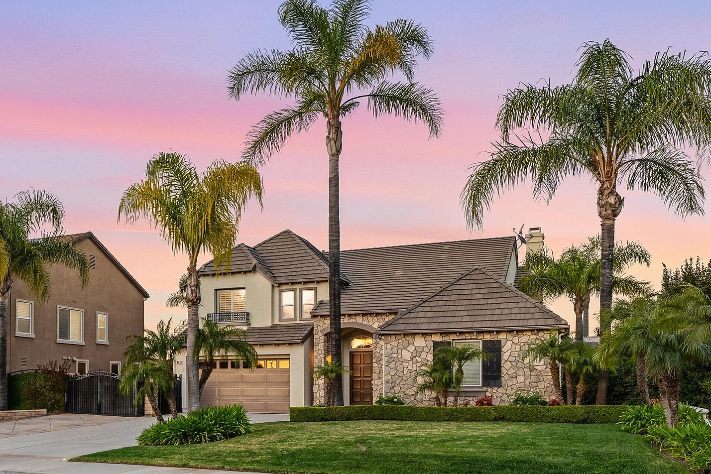 490 Peter Place, Simi Valley_01