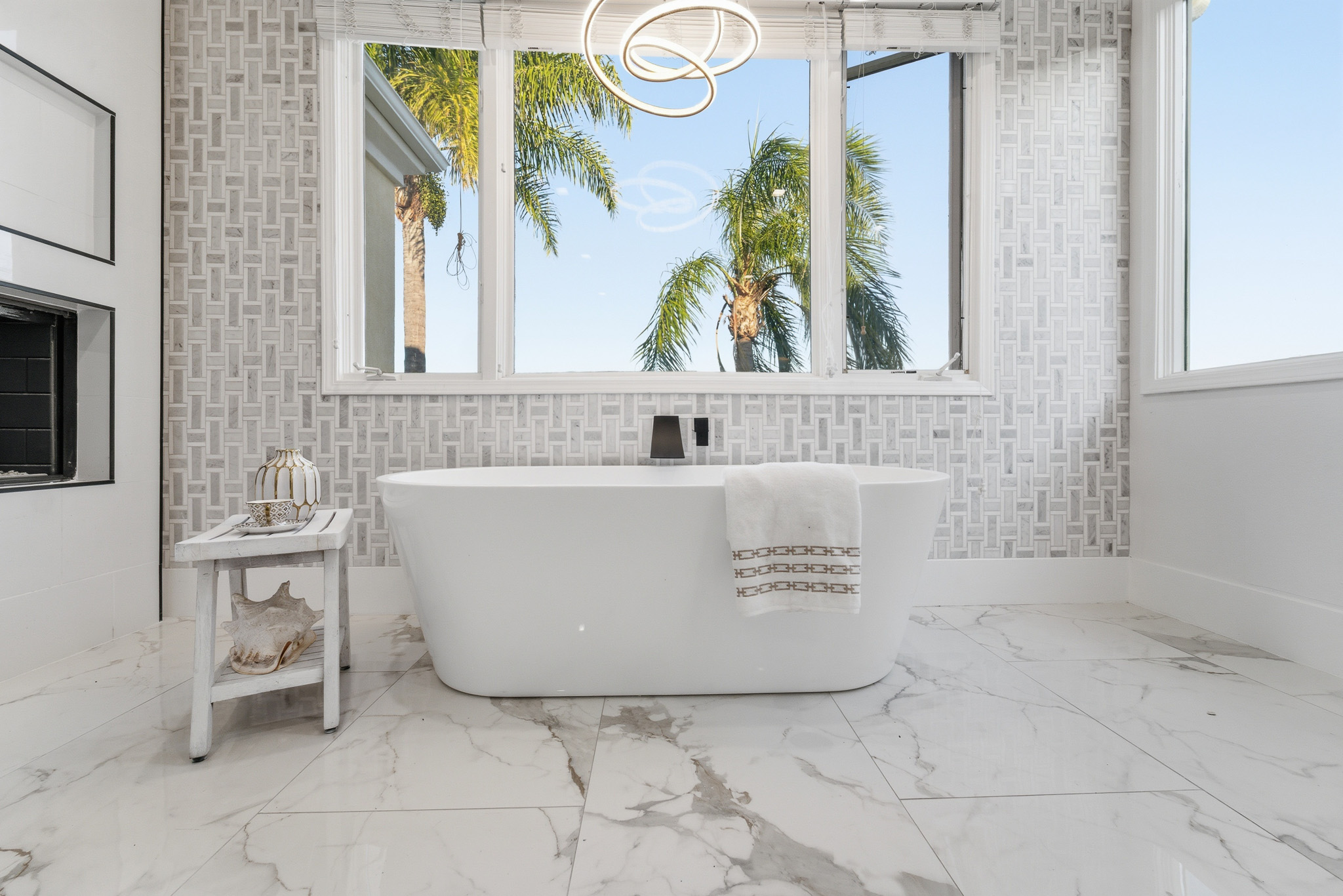 7612 Carmenita Ln. West Hills_03