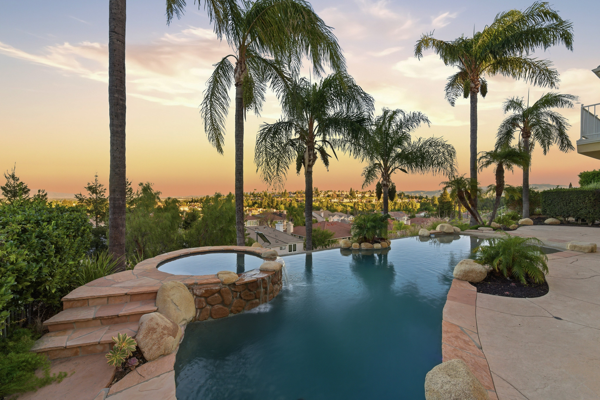 7612 Carmenita Ln. West Hills_04