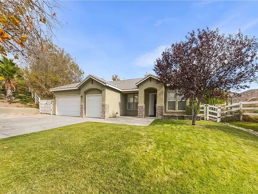 34314 Desert Road, Acton_01