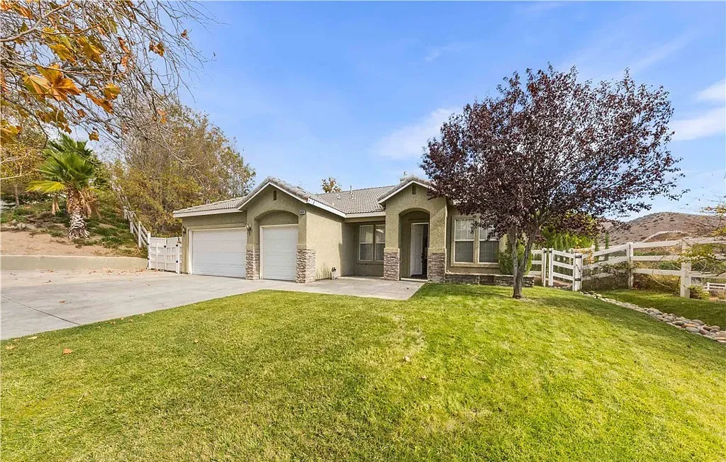 34314 Desert Road, Acton_01