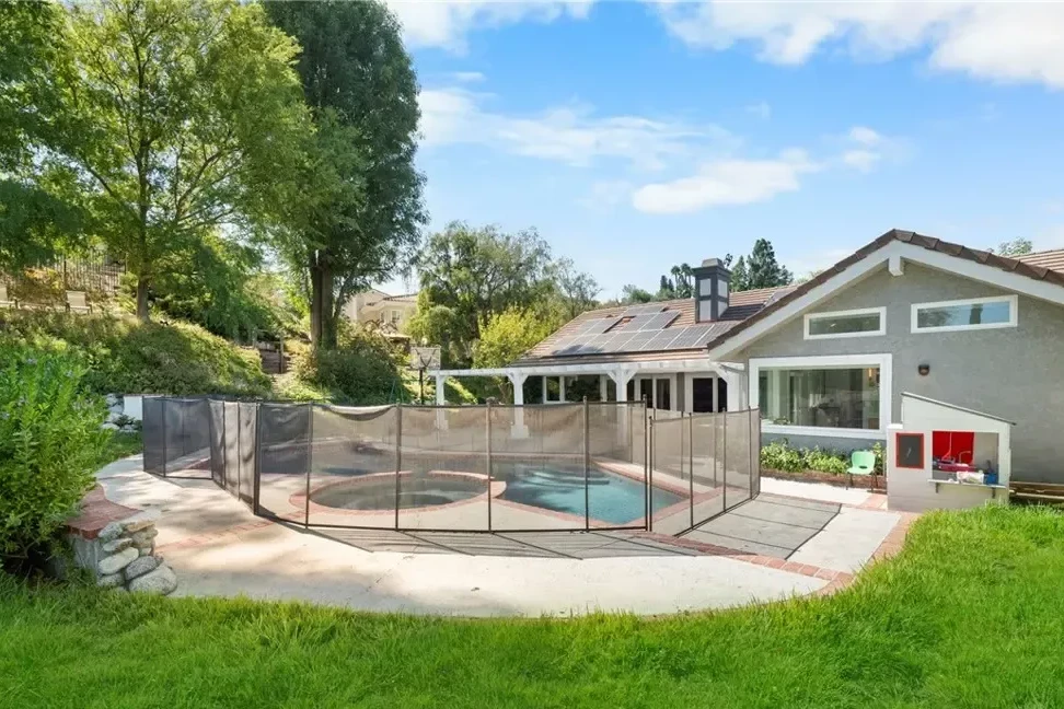 7432 Dorie Drive, West Hills_04