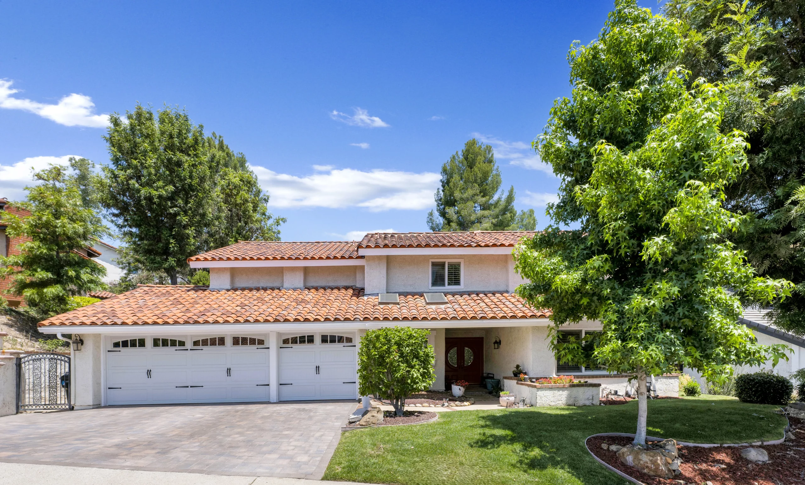 1616 Valecroft Ave, Westlake Village_01