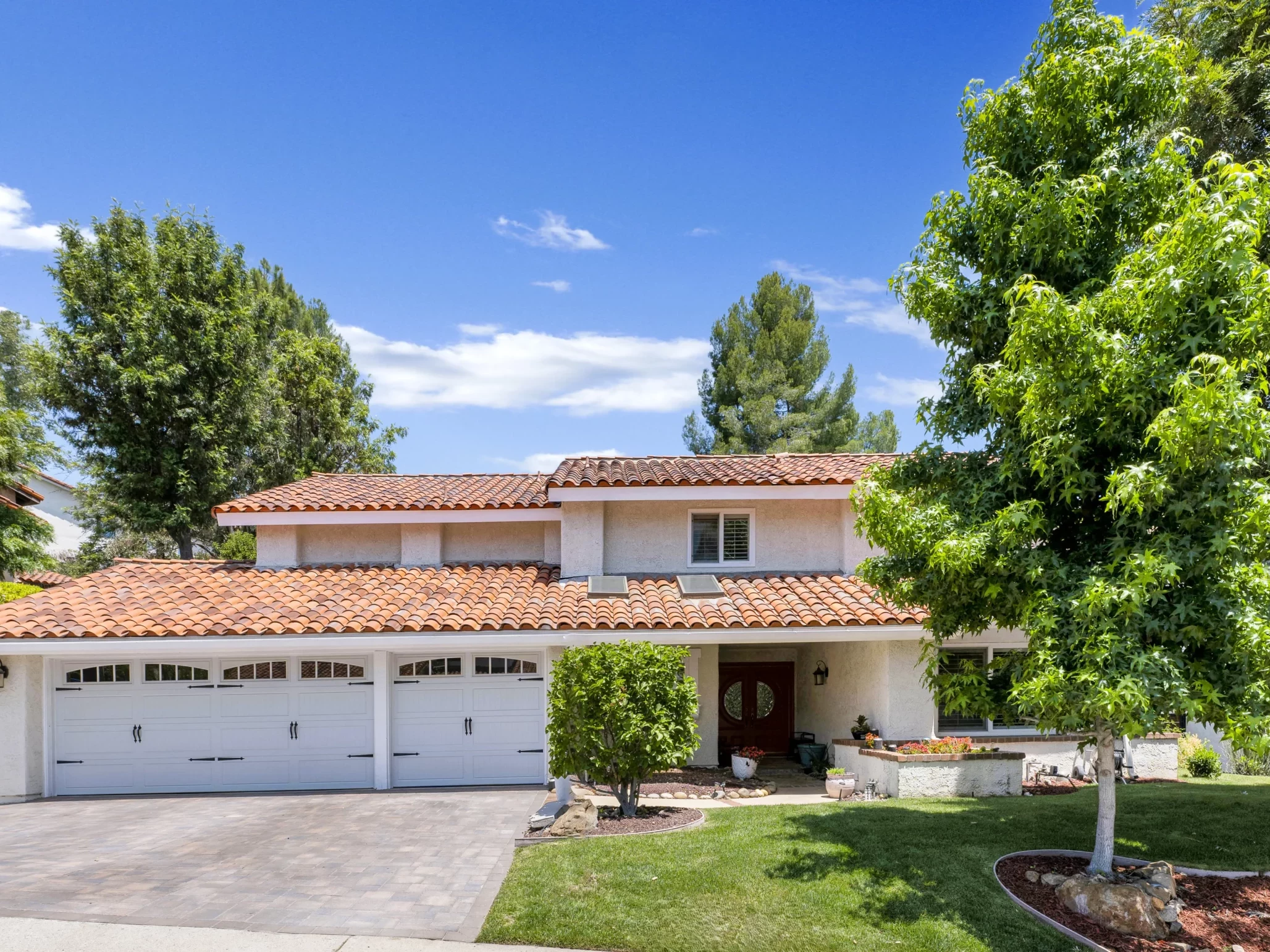 1616 Valecroft Ave, Westlake Village_01