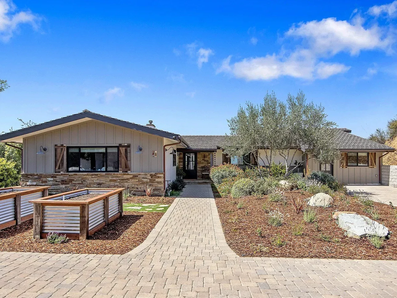 5_20 La Cam Road, Newbury Park_01