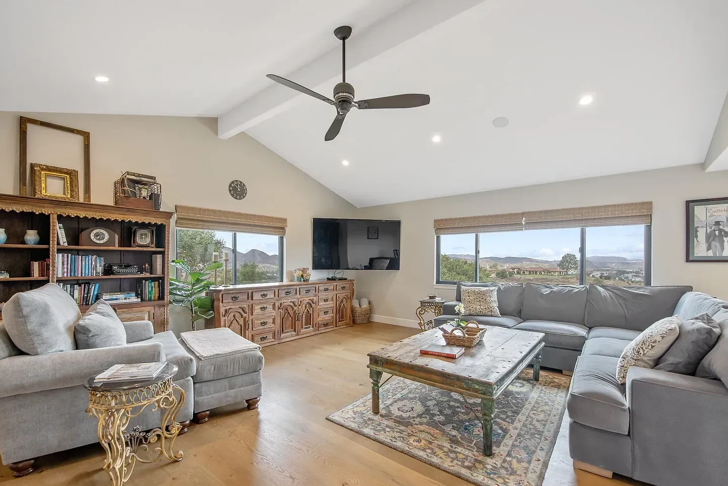 5_20 La Cam Road, Newbury Park_02
