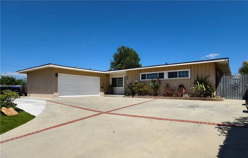 660 S Bradshawe Ave, Monterey Park_01